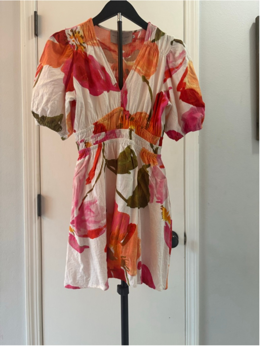 White Closet Elements Floral V Neck Puff Sleeve Mini Dress Size XS Boho